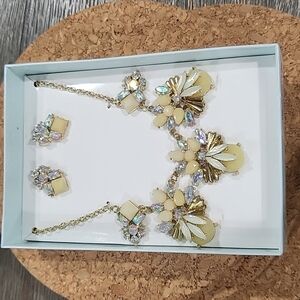 NWT K&M necklace and earrings set